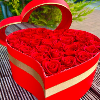 Stabilizované ruže èervené - ve¾ký srdieèkový box èervený