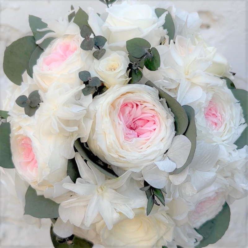 Svadobná kytica stabilizovaná 10 - z anglických ruží